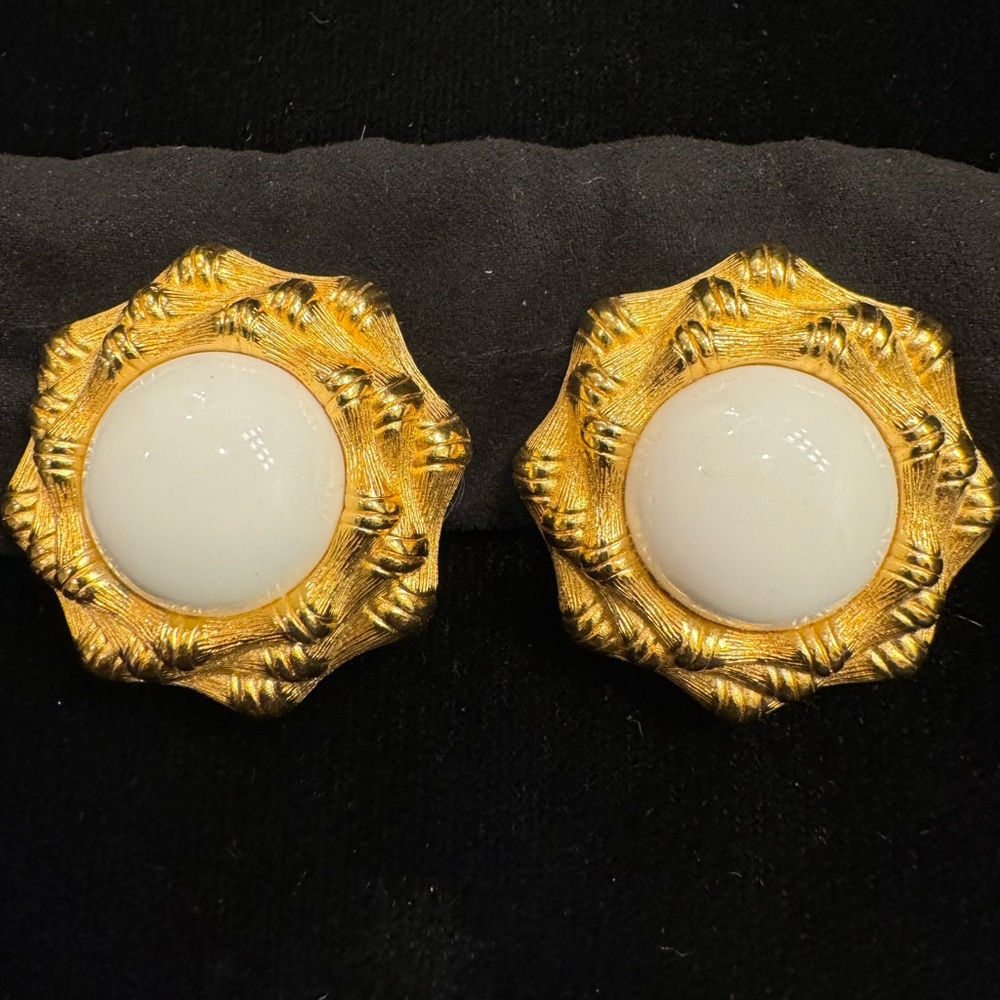 Vintage Monet Comfort Clip Earrings